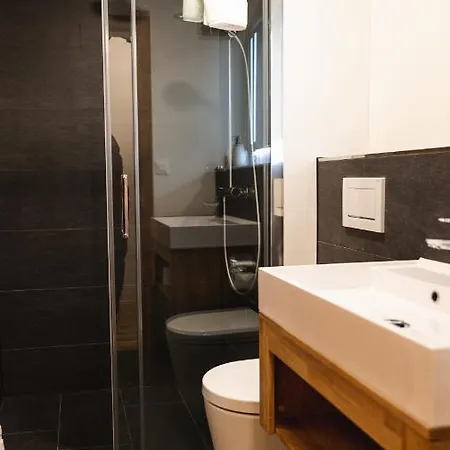 Wunderstay Alpine 403 Centric Balcony/view Апартаменты Давос